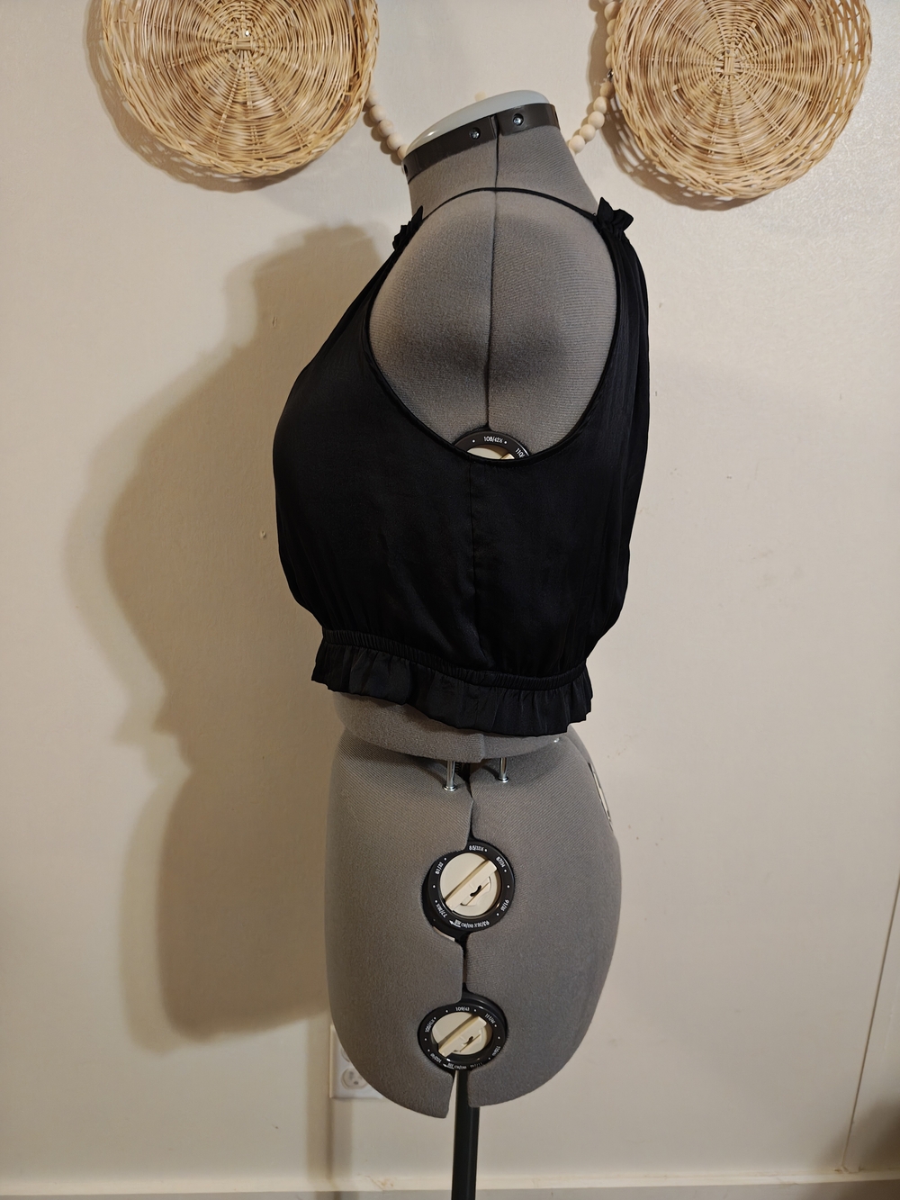 Express Black Halter Ruffle Crop Top - Picture 2 of 5